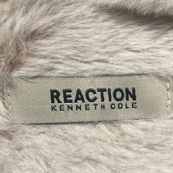 REACTION KENNETH COLE HARD BOTTOM SLIP ONS - Picture 5 of 5